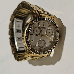 Bulova Women Chronograph Diamond  Mother of Pearl Gold Tone Bracelet Luxe Watch